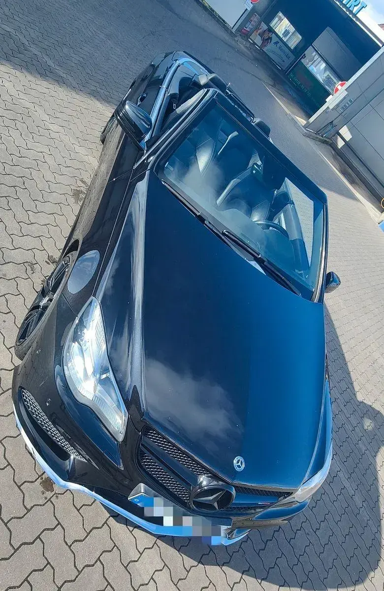 Second-hand Mercedes E200 184 CP (135 kW) 2014 Negru Cabrio