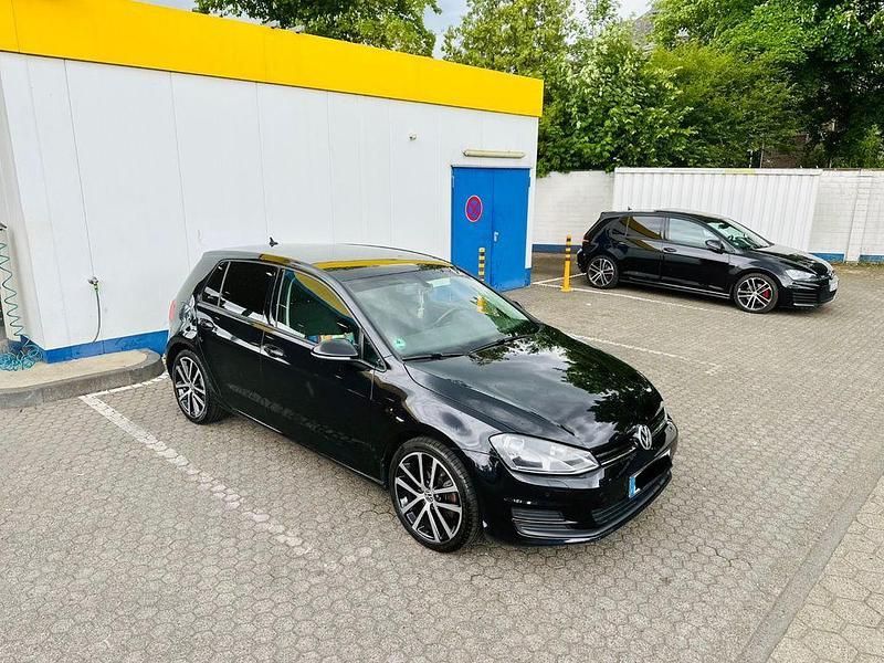 Schwarz Gebraucht 2013 VW Golf VII Limousine | 9.500 € (Guter Preis) - Bild 1/4