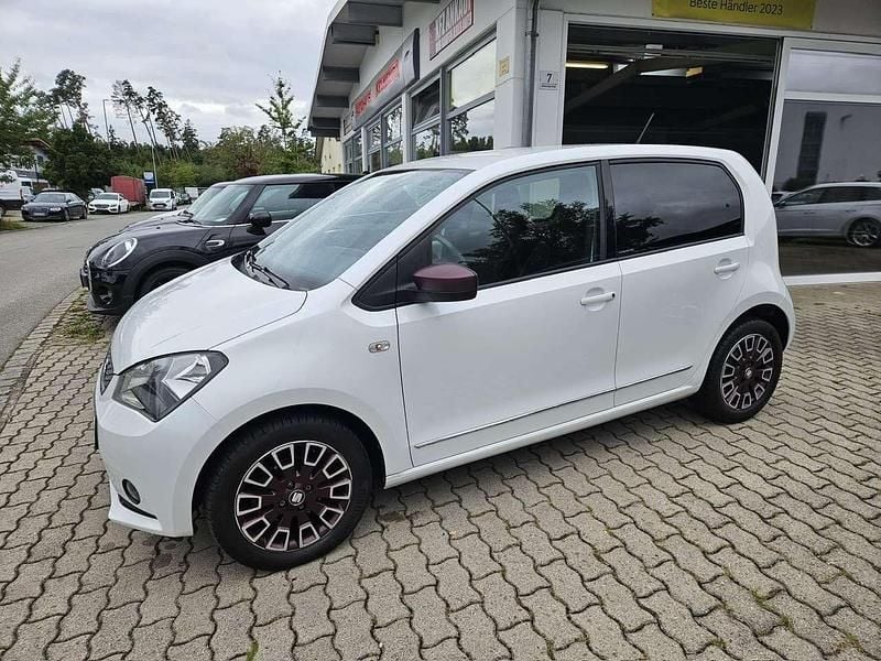 Oryxweiß perlmutteffekt Gebraucht 2016 Seat Mii Chic Kleinwagen | 5.900 € (Guter Preis) - Bild 1/4