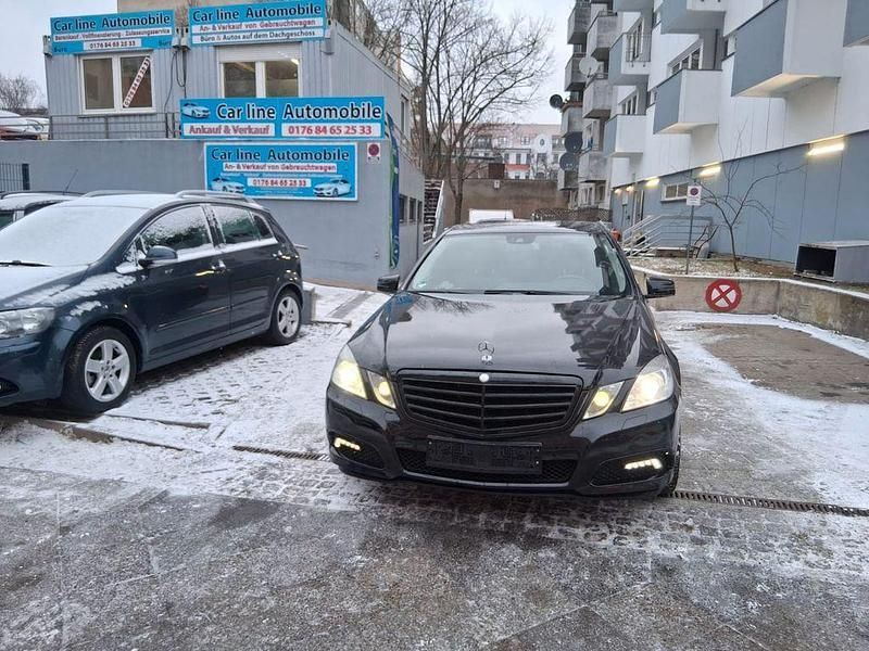 Gebraucht Mercedes E250 204 PS (150 kW) 2009 Schwarz Limousine