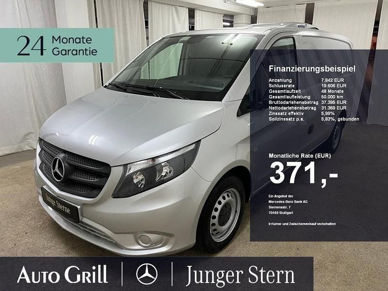 Brillantsilber metallic Gebraucht 2020 Mercedes Vito Van / Kleinbus | 38.750 € - Bild 1/4