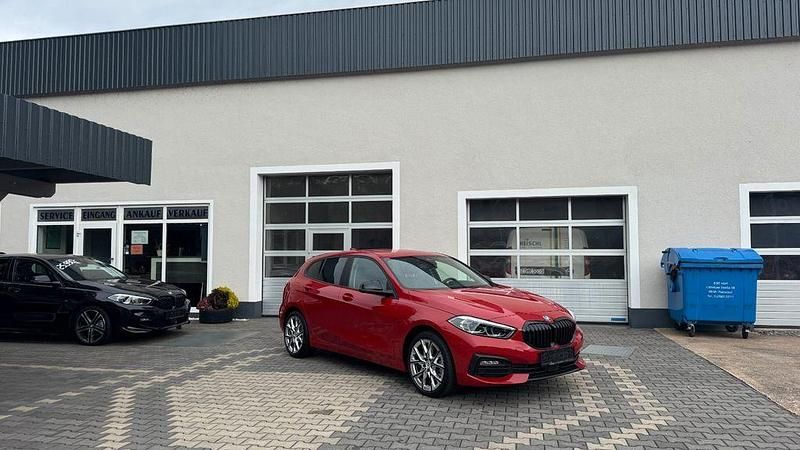 Gebraucht BMW 116 Sport Line 116 PS (85 kW) 2019 Rot Kleinwagen