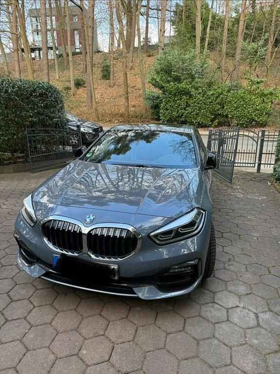 Gebraucht BMW 118 140 PS (102 kW) 2019 Grau Kleinwagen
