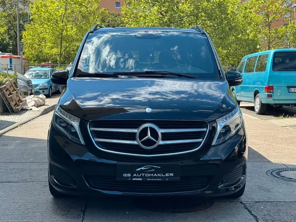 Gebraucht Mercedes V220 Edition 163 PS (119 kW) 2016 Schwarz Van / Kleinbus