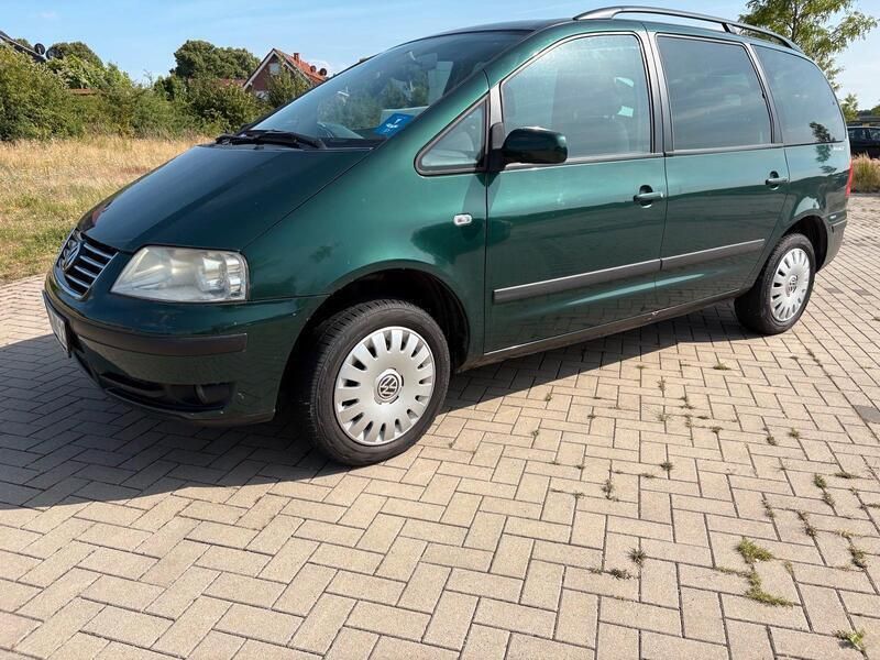 Grün Gebraucht 2001 VW Sharan Comfortline Van / Kleinbus | 1.400 € (Fairer Preis) - Bild 1/4