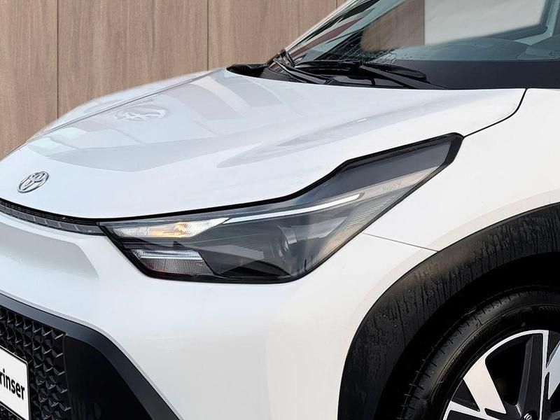 Neu Toyota Aygo X Active 117 PS (86 kW) 2026 Weiß SUV