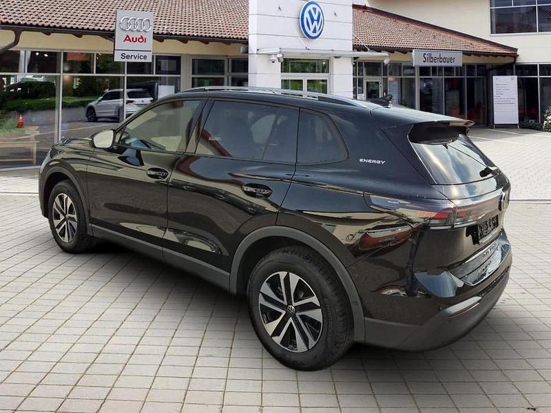 Gebraucht VW Tiguan 193 PS (141 kW) 2026 Schwarz SUV