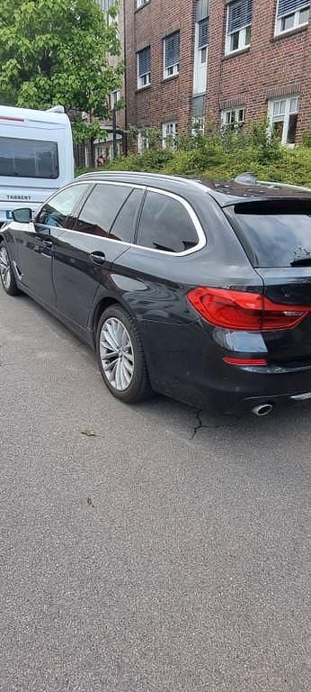 Gebraucht BMW 530 265 PS (194 kW) 2019 Grau Kombi