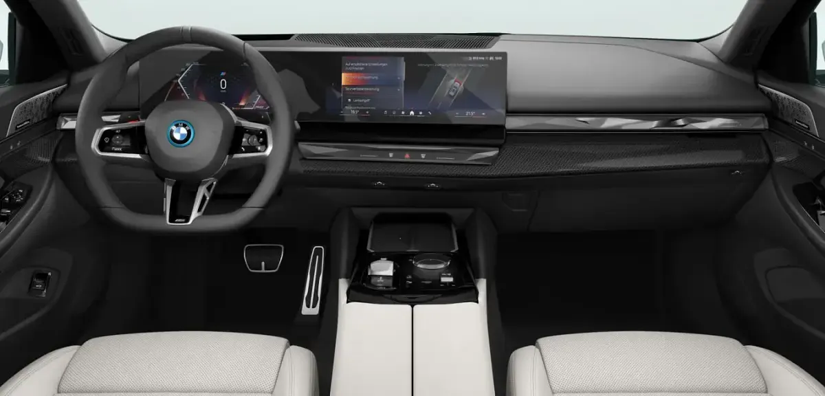 Gebraucht BMW 550e Comfort Edition 489 PS (359 kW) 2026 Grau Kombi