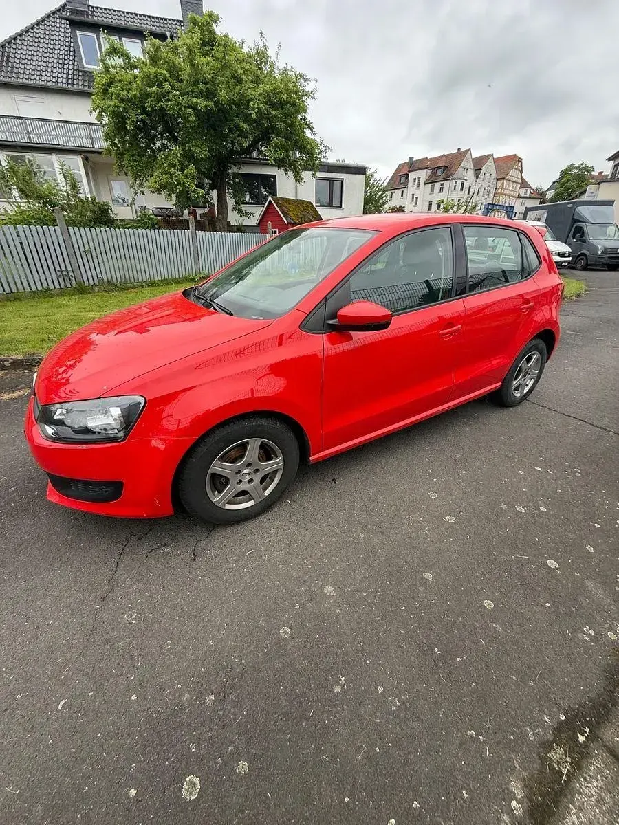 Gebraucht VW Polo Trendline 60 PS (44 kW) 2012 Rot Kleinwagen