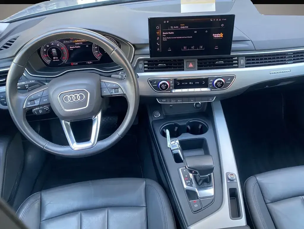 Gebraucht Audi A4 Ambiente 204 PS (150 kW) 2023 Silber