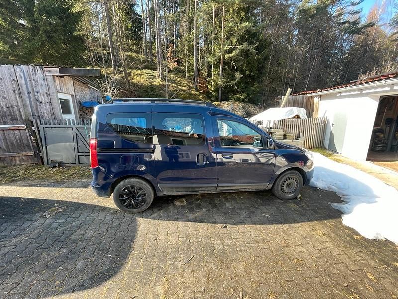 Gebraucht Dacia Dokker 102 PS (75 kW) 2016 Blau Van / Kleinbus