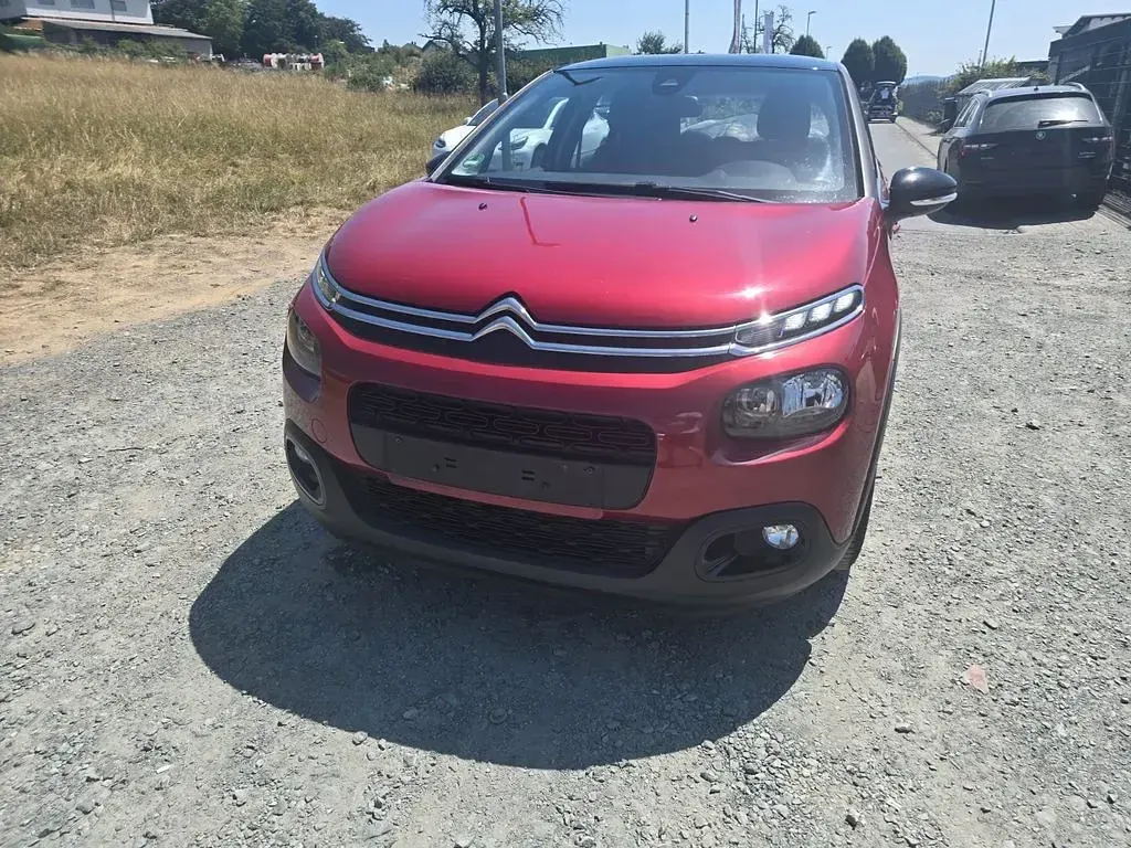 Gebraucht Citroën C3 Feel 82 PS (60 kW) 2019 Rot Kleinwagen
