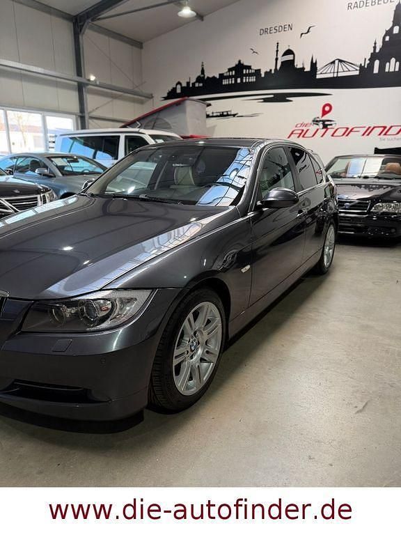 Gebraucht BMW 330 Comfort Edition 258 PS (189 kW) 2006 Grau Limousine