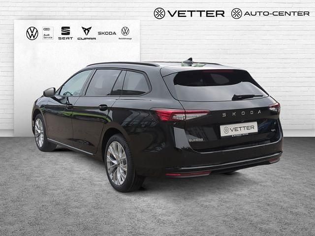 Neu Skoda Superb Selection 193 PS (141 kW) 2025 Schwarz Kombi