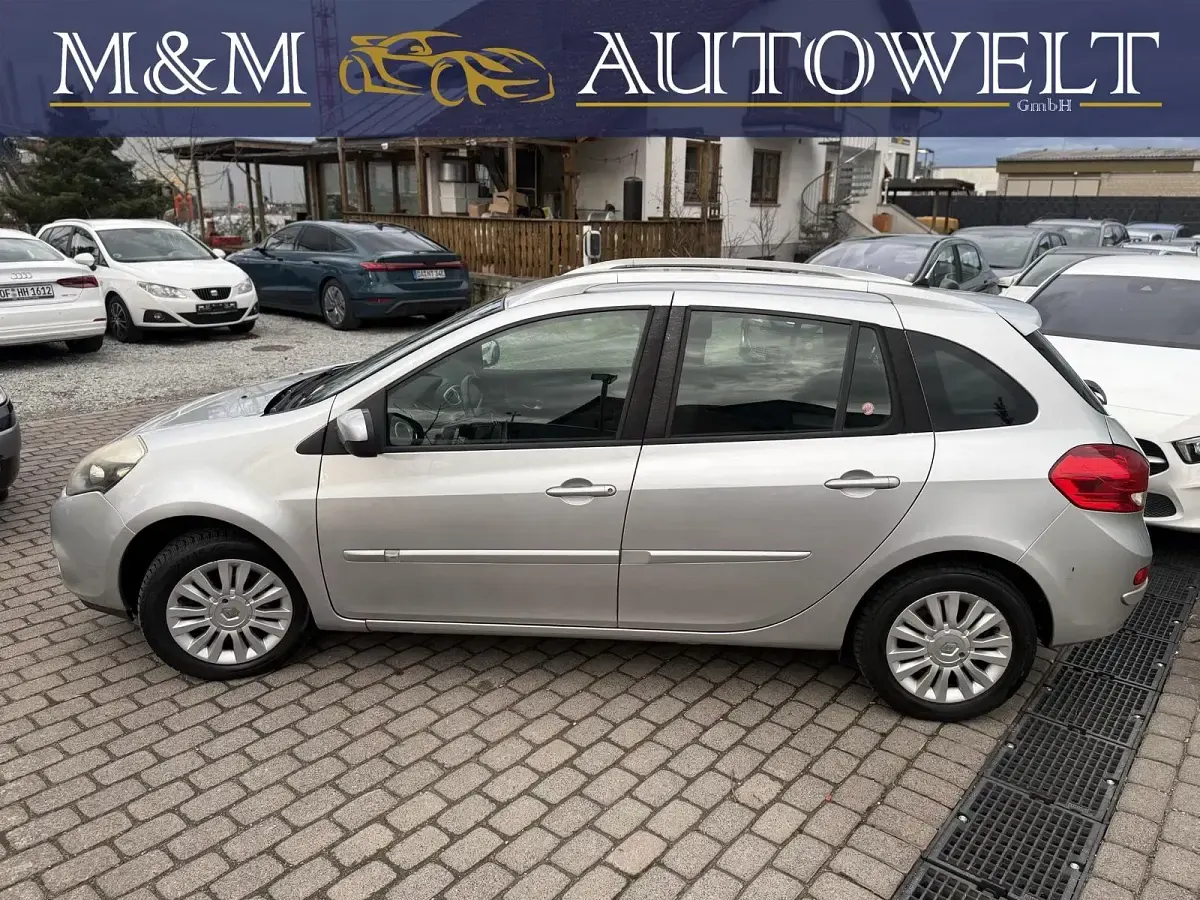 Gebraucht Renault Clio II 88 PS (64 kW) 2010 Silber Limousine