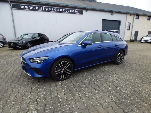 Gebraucht Mercedes CLA180 Shooting Brake Advanced 136 PS (100 kW) 2023 970 spektralblau Kombi