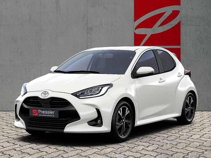 Schnee weiss Neu 2024 Toyota Yaris Hybrid Business Edition Limousine | 23.665 € (Guter Preis) - Bild 1/2