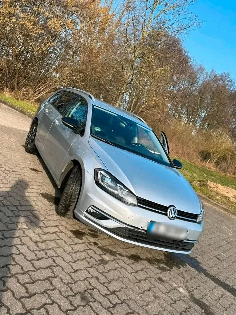 Gebraucht VW Golf VII IQ Drive 150 PS (110 kW) 2020 Silber Kombi