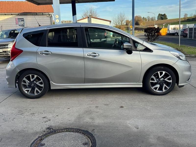 Gebraucht Nissan Note Acenta 98 PS (72 kW) 2014 Silber Kleinwagen