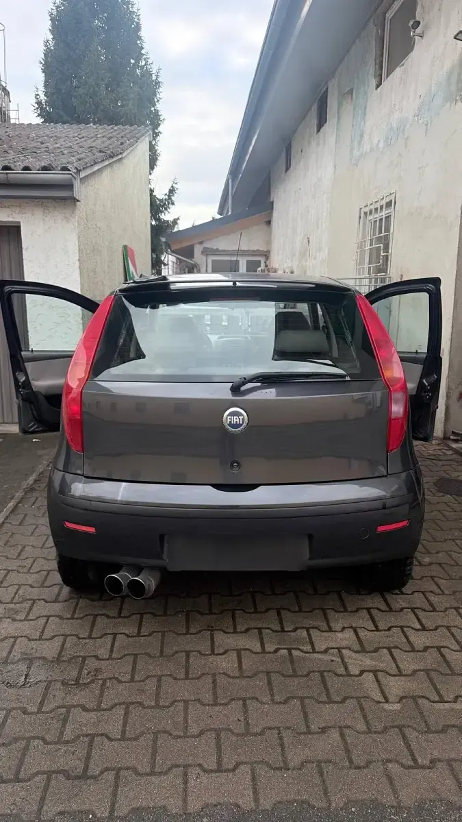 Gebraucht Fiat Punto Sport 90 PS (66 kW) 2004 Schwarz Kleinwagen