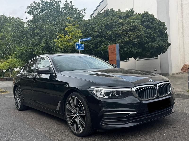 Gebraucht 2019 BMW 518 Limousine | 16.000 € - Bild 1/4