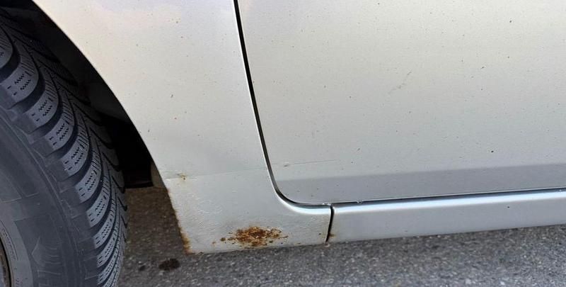 Gebraucht Ford Fiesta Trend 82 PS (60 kW) 2009 Silber Kleinwagen