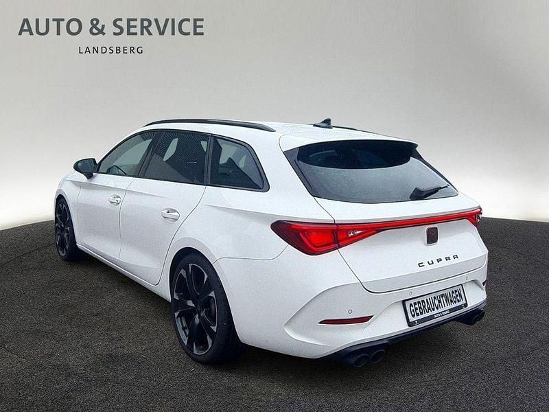 Gebraucht Cupra Leon VZ 300 PS (220 kW) 2024 Weiß Limousine