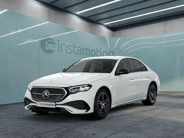 Weiß Gebraucht 2024 Mercedes E220 Limousine | 57.684 € - Bild 1/2