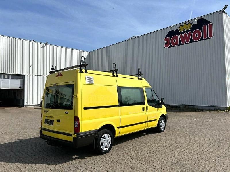 Second-hand Ford Transit 86 CP (63 kW) 2010 Galben Monovolum
