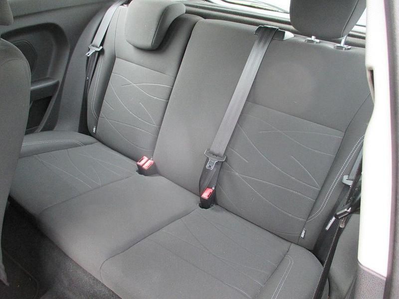 Gebraucht Ford Fiesta Trend 97 PS (71 kW) 2017 Weiß Limousine