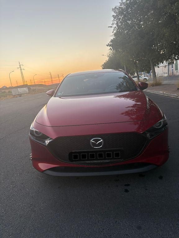 Rot Gebraucht 2020 Mazda 3 Kleinwagen | 15.000 € - Bild 1/4