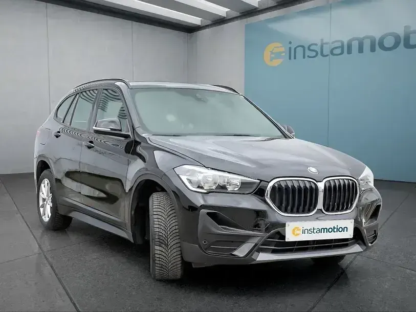Gebraucht BMW X1 190 PS (139 kW) 2022 Schwarz SUV
