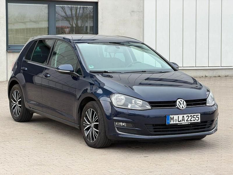 Gebraucht VW Golf VII Allstar 110 PS (80 kW) 2016 Blau Limousine