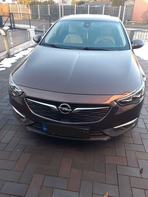 Gebraucht Opel Insignia Edition 170 PS (125 kW) 2017 Braun Limousine