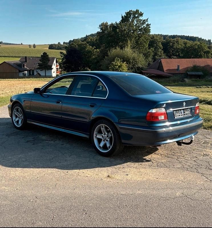 Gebraucht BMW 523 170 PS (125 kW) 1998 Blau Limousine