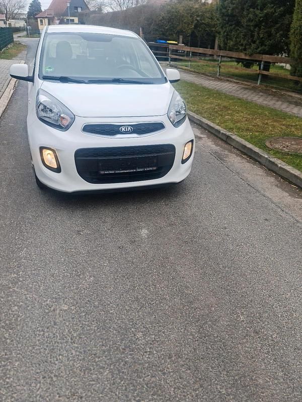 Usado Kia Picanto 67 HP (49 kW) 2017 Branco Citadino