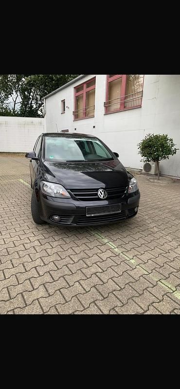 Schwarz Gebraucht 2006 VW Golf Plus Cross Van / Kleinbus | 2.500 € (Guter Preis) - Bild 1/4
