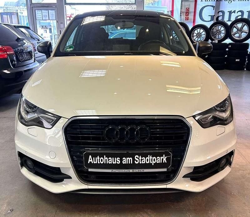 Gebraucht Audi A1 S-Line 122 PS (89 kW) 2011 Amalfiweiss Kleinwagen