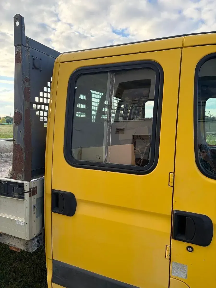 Occasion Iveco Daily 136 ch (100 kW) 2009 Jaune SUV