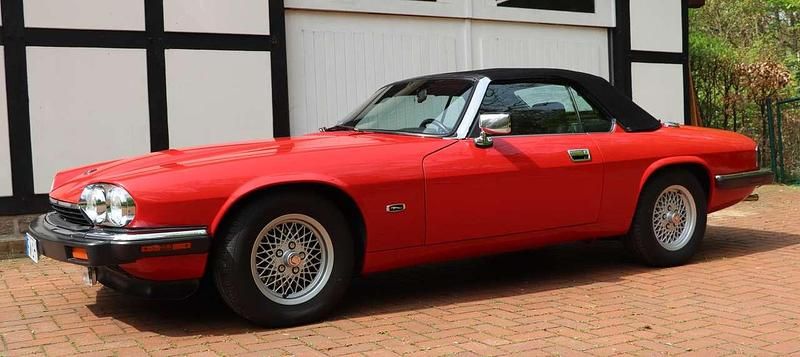 Gebraucht Jaguar XJS 222 PS (163 kW) 1993 Signal red Cabrio