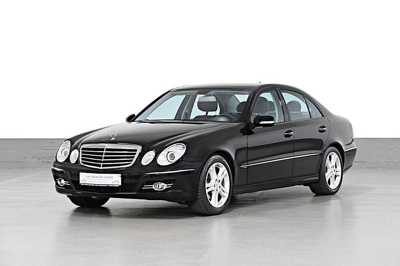 Gebraucht Mercedes E300 Avantgarde 211 PS (155 kW) 2009 Schwarz Limousine