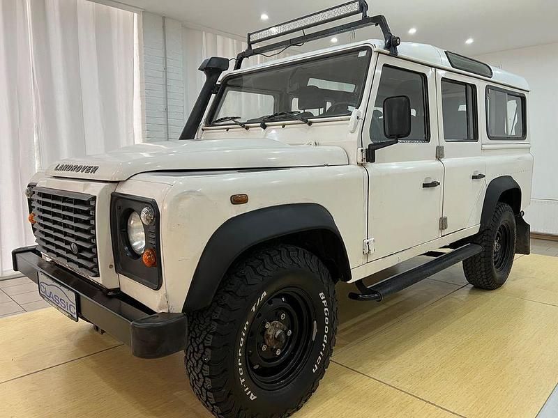 Gebraucht Land Rover Defender 122 PS (89 kW) 2011 Weiß Kombi