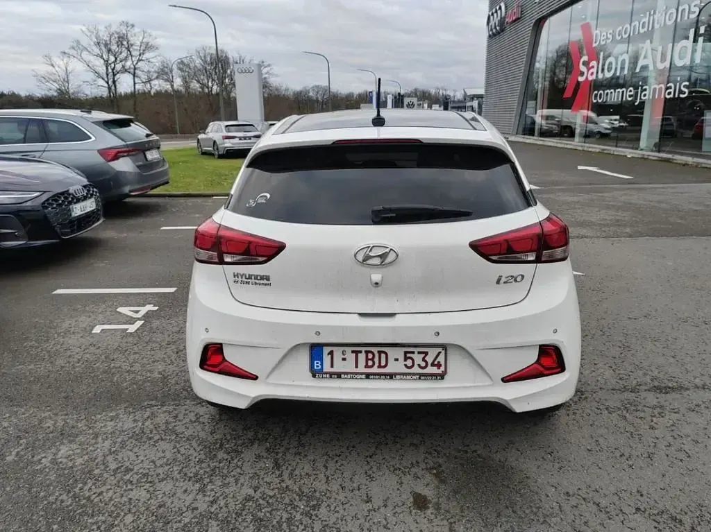 Gebraucht Hyundai i20 90 PS (66 kW) 2017 Limousine