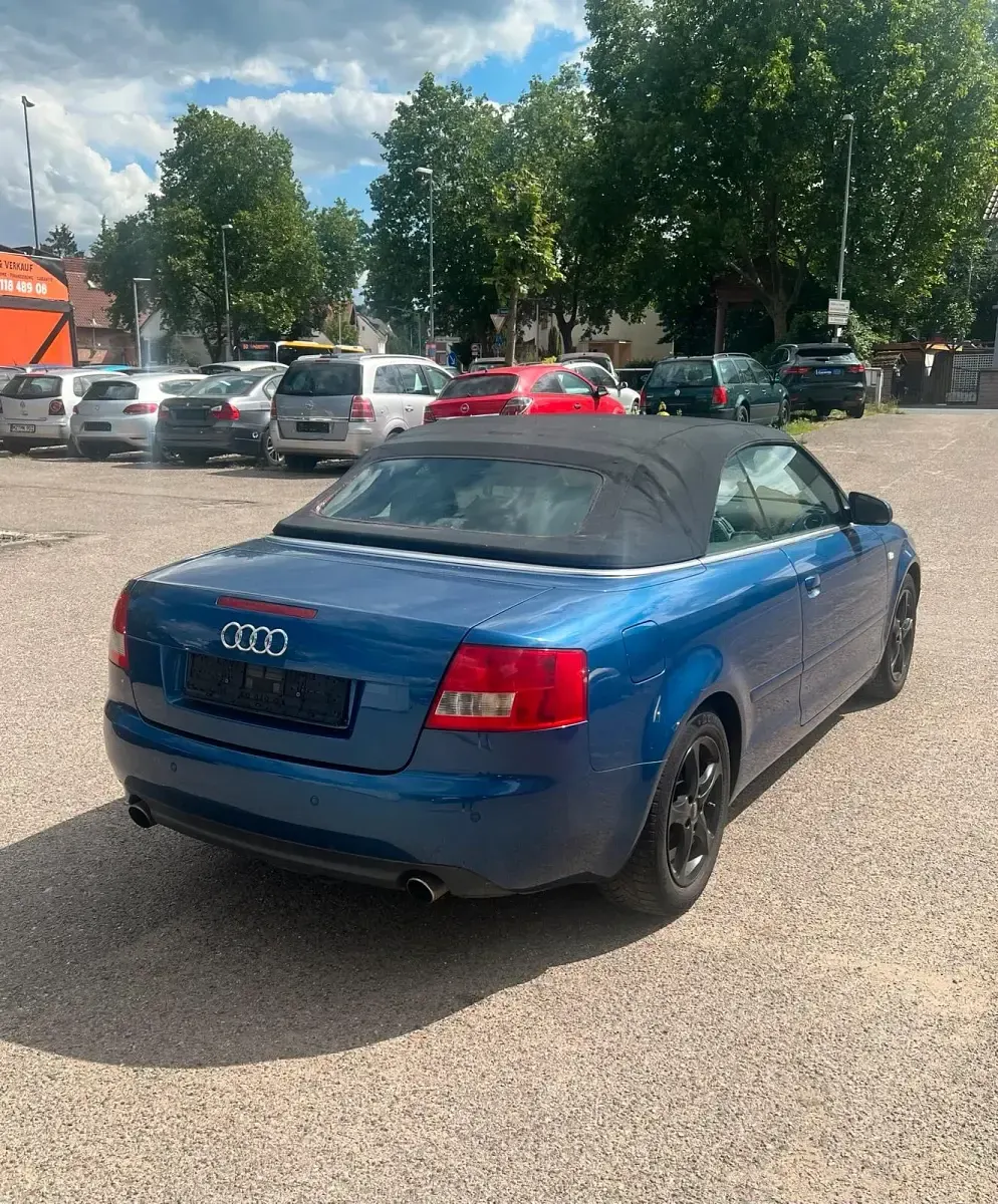 Gebraucht Audi A4 Cabriolet Comfort 163 PS (119 kW) 2004 Blau Cabrio