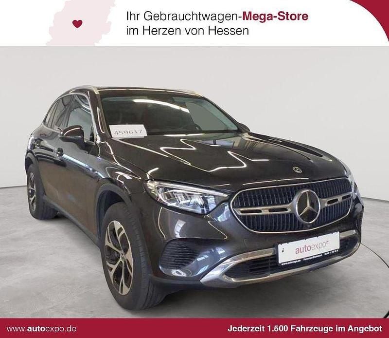 Graphitgrau metallic Gebraucht 2024 Mercedes GLC300e Advanced SUV | 52.990 € (Superpreis) - Bild 1/4