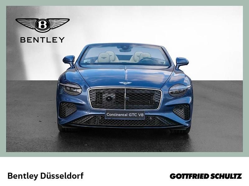 Neu Bentley Continental 680 PS (500 kW) 2025 Blau Cabrio