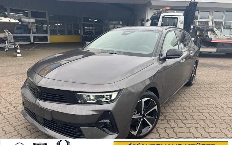 Neu Opel Astra 130 PS (95 kW) 2025 Grau Kombi