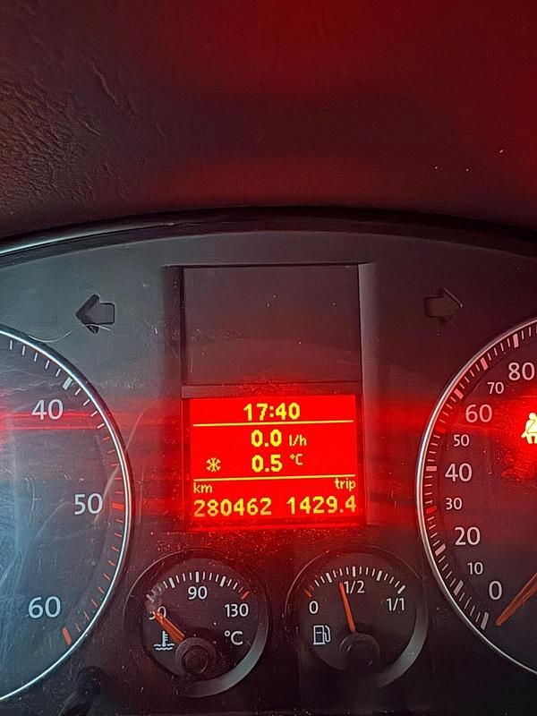 Gebraucht VW Touran 105 PS (77 kW) 2008 Schwarz Van / Kleinbus