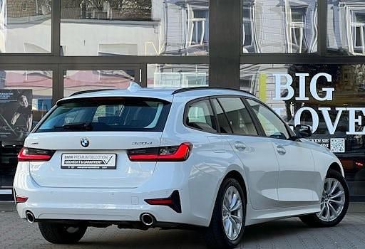 Gebraucht BMW 320 Advantage 190 PS (139 kW) 2020 Weiß Kombi